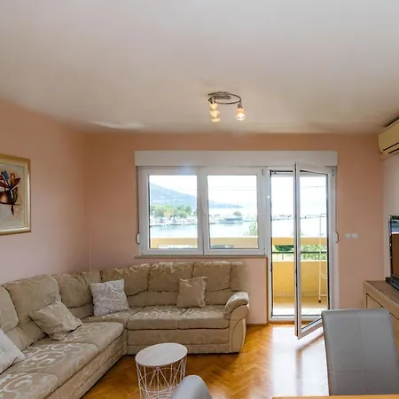 Apartment Edita Omiš Exterior foto