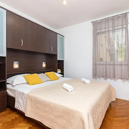 Apartment Edita Omiš Exterior foto