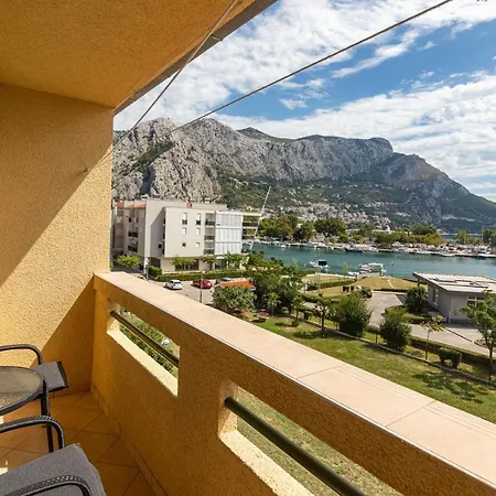 Apartment Edita Omiš Exterior foto